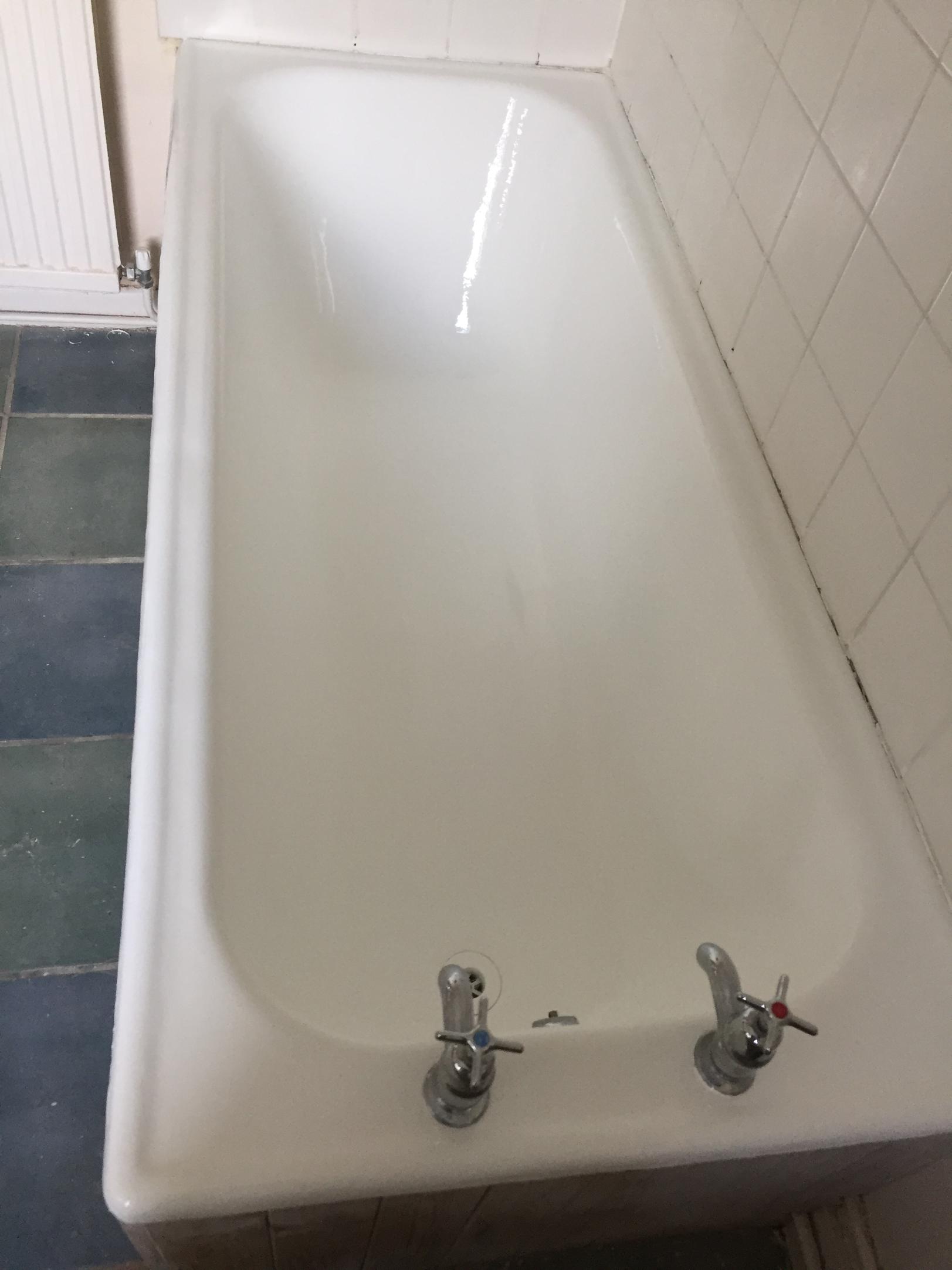 Bath Resurfacing in Barking: After Image